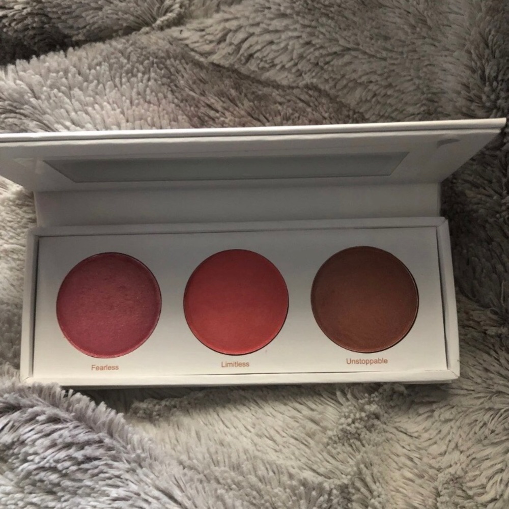 Blush trio